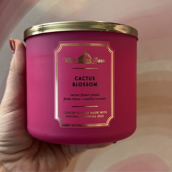 Bath and Body Works 3 Wick Candle Cactus Blossom - Picture 3 of 7